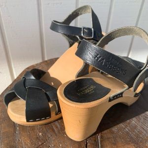 Swedish Hasbeens peep toe clogs EU 40